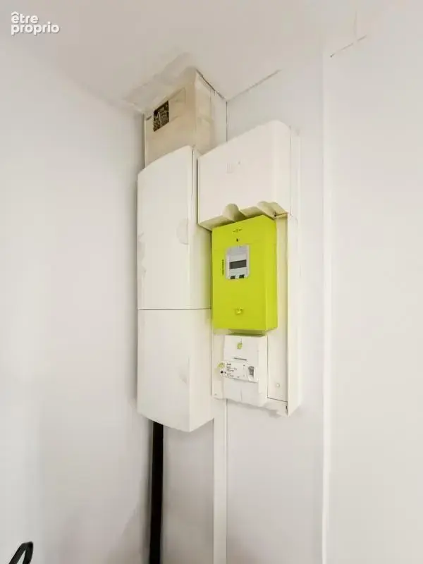  Immeuble de rapport – Local commercial loué + appartement T3 – Investissement clé en main ! - photo 8