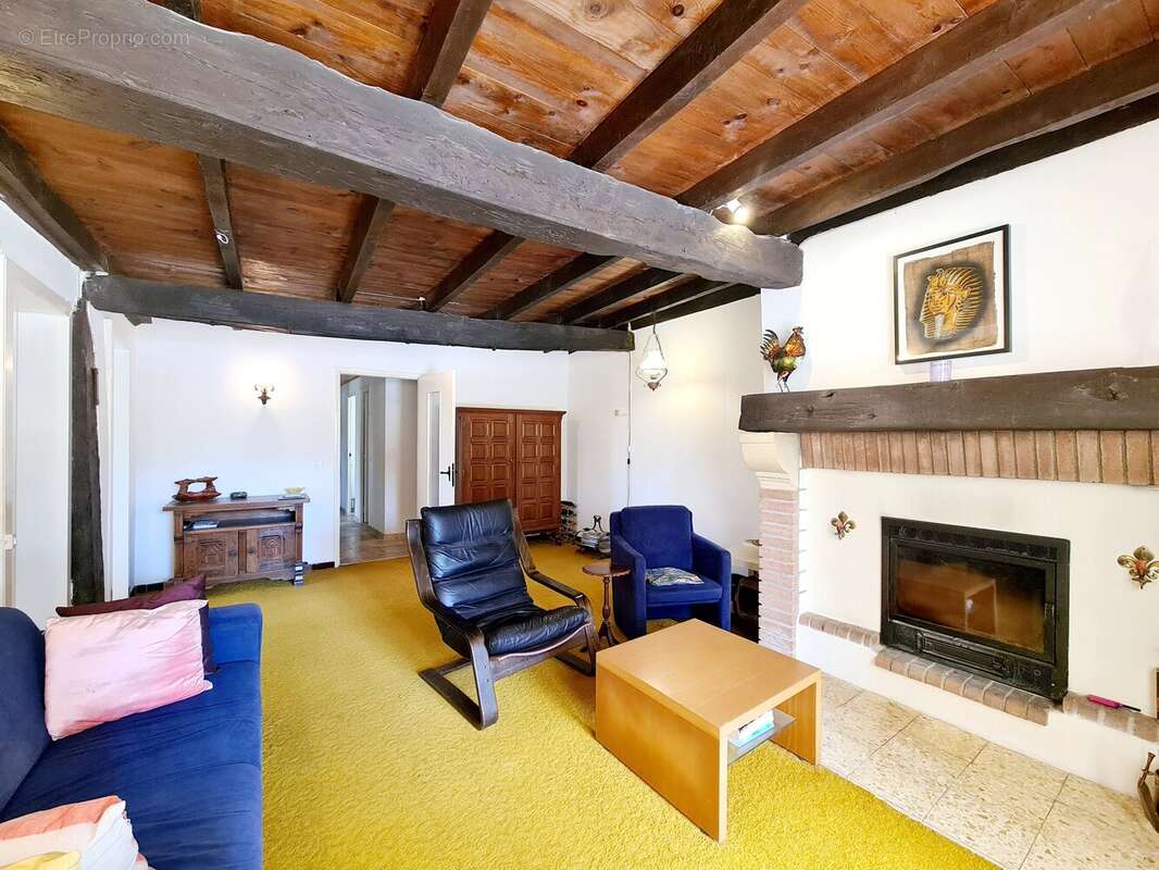 Maison à MONCLAR