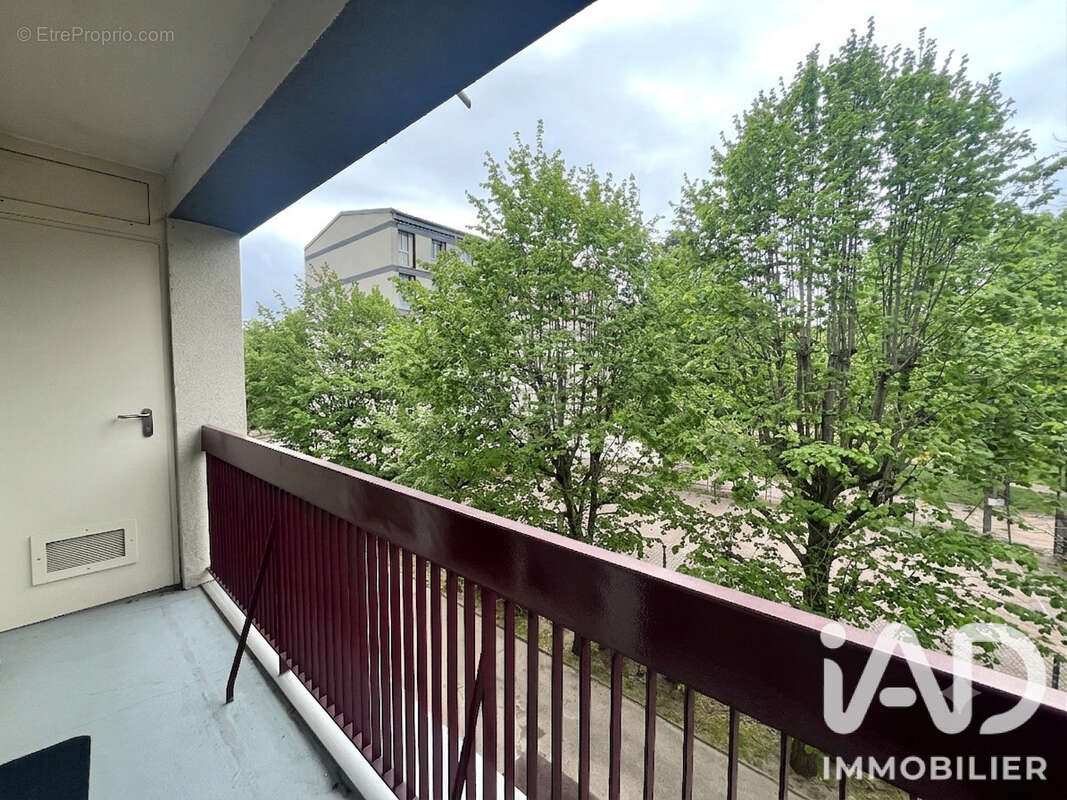 Photo 2 - Appartement à SAINT-DENIS