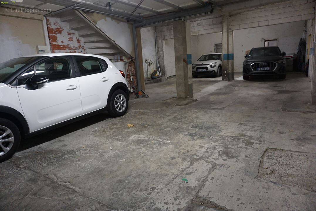 Parking à NARBONNE
