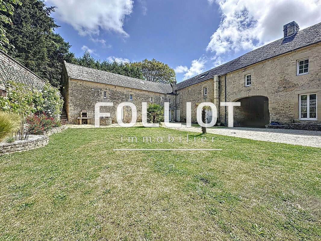 Maison à LE MANOIR