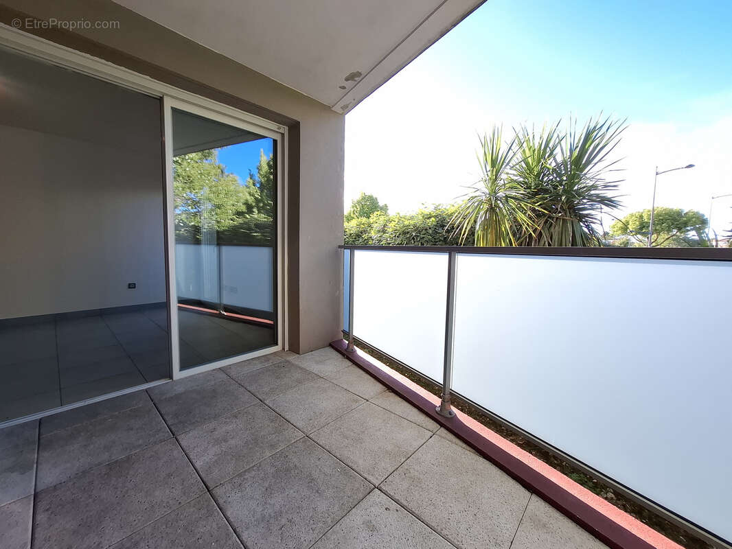 Appartement à MAUGUIO