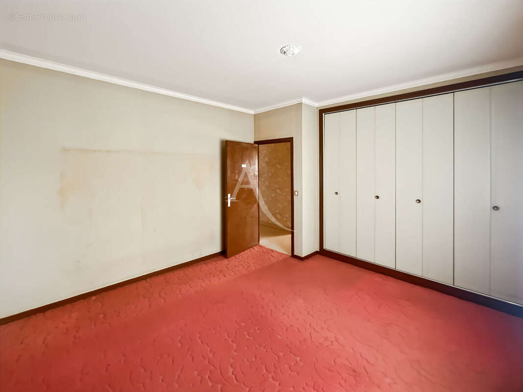 Maison à VAUX-SUR-SEINE