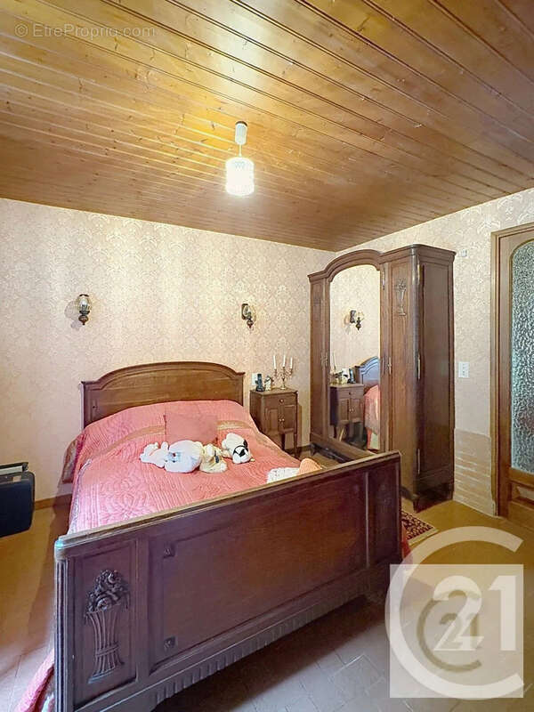Maison 103 m² à Lagarde  - photo 11
