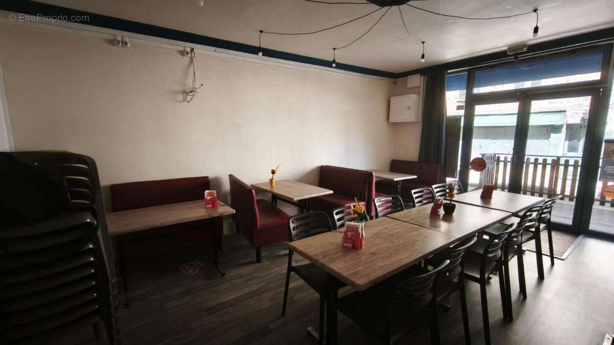 Commerce 80 m² à Poncin  - photo 3