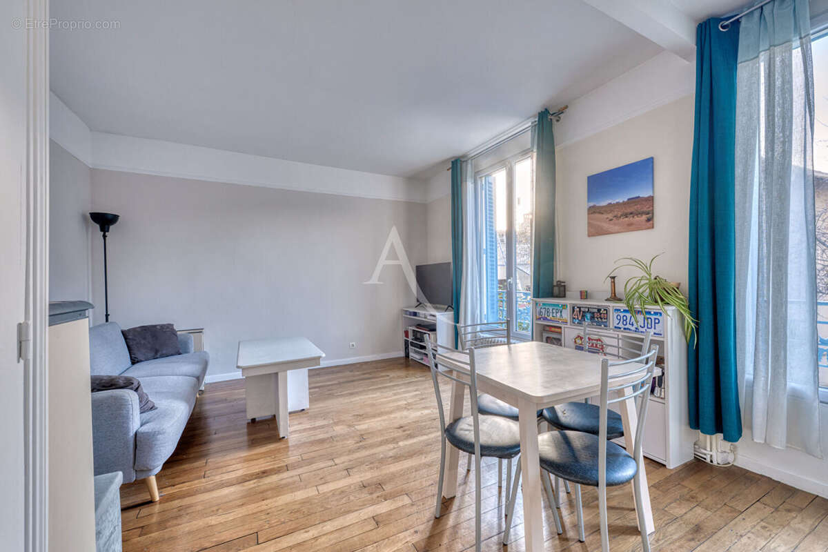 Maison à LE PERREUX-SUR-MARNE