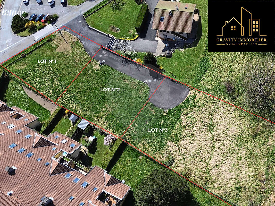 Terrain à MARIGNIER