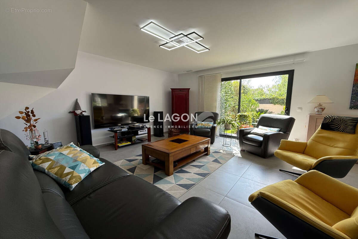 Maison à LATOUR-BAS-ELNE