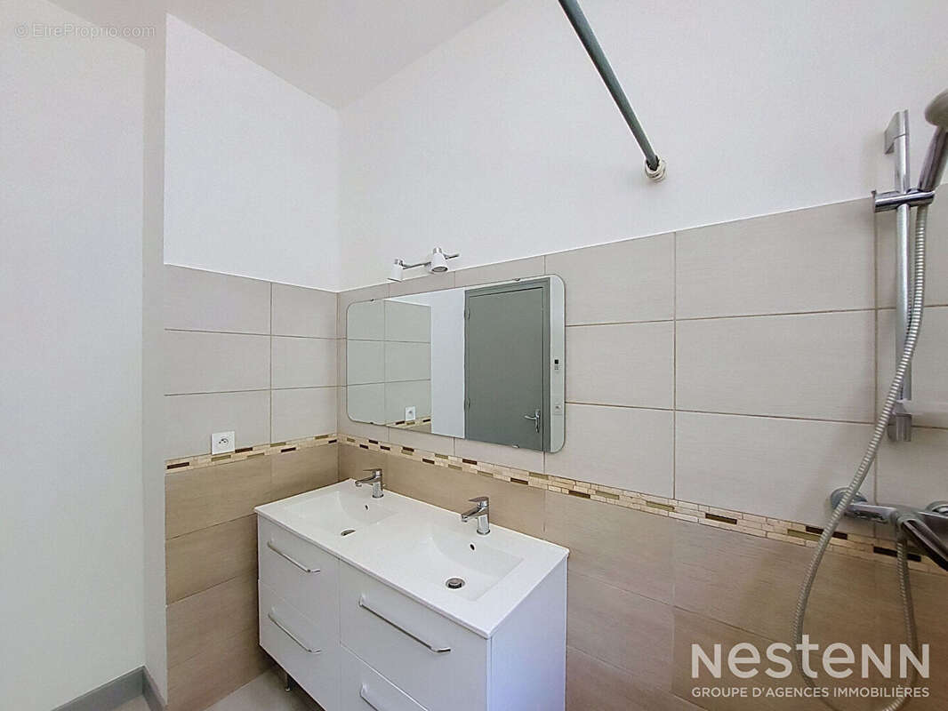 A Vendre Maison de 80 m² sur sous-sol de 68 m² avec garages et jardin proche du centre de Condom - photo 10