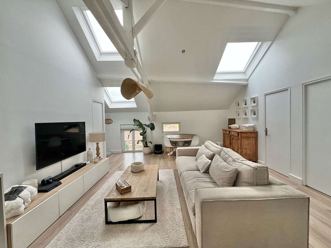 Appartement à CARRIERES-SOUS-POISSY