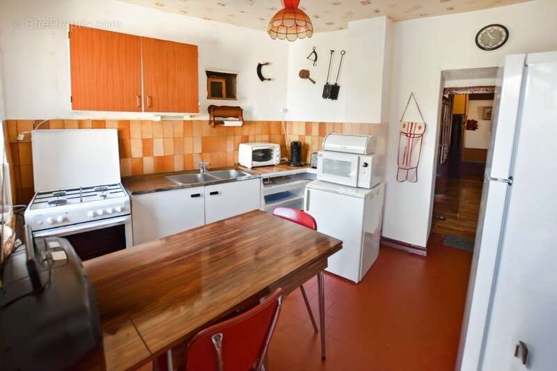 Maison à SAINT-MAURICE-LES-COUCHES