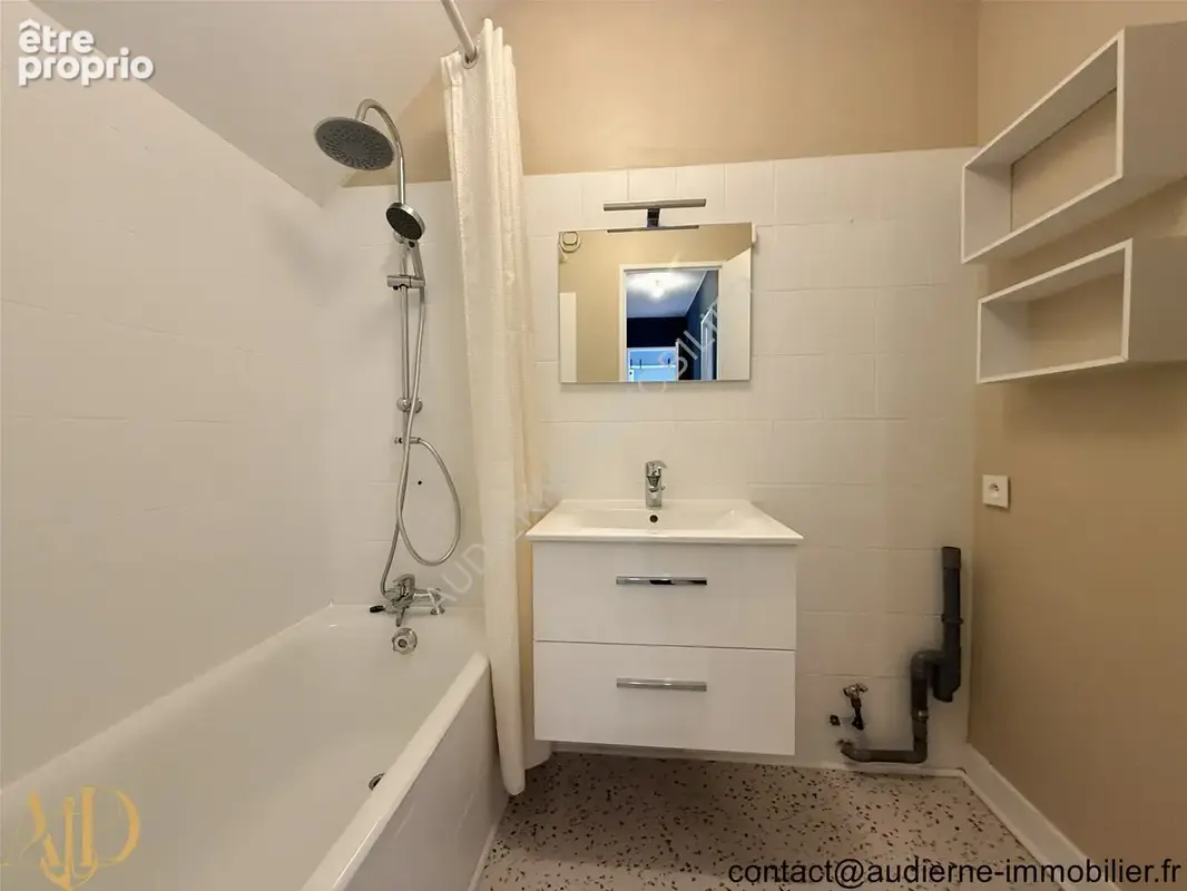Bel appartement T3 à 200 mètres du centre-ville et du port d'AUDIERNE - très jolie vue - photo 10