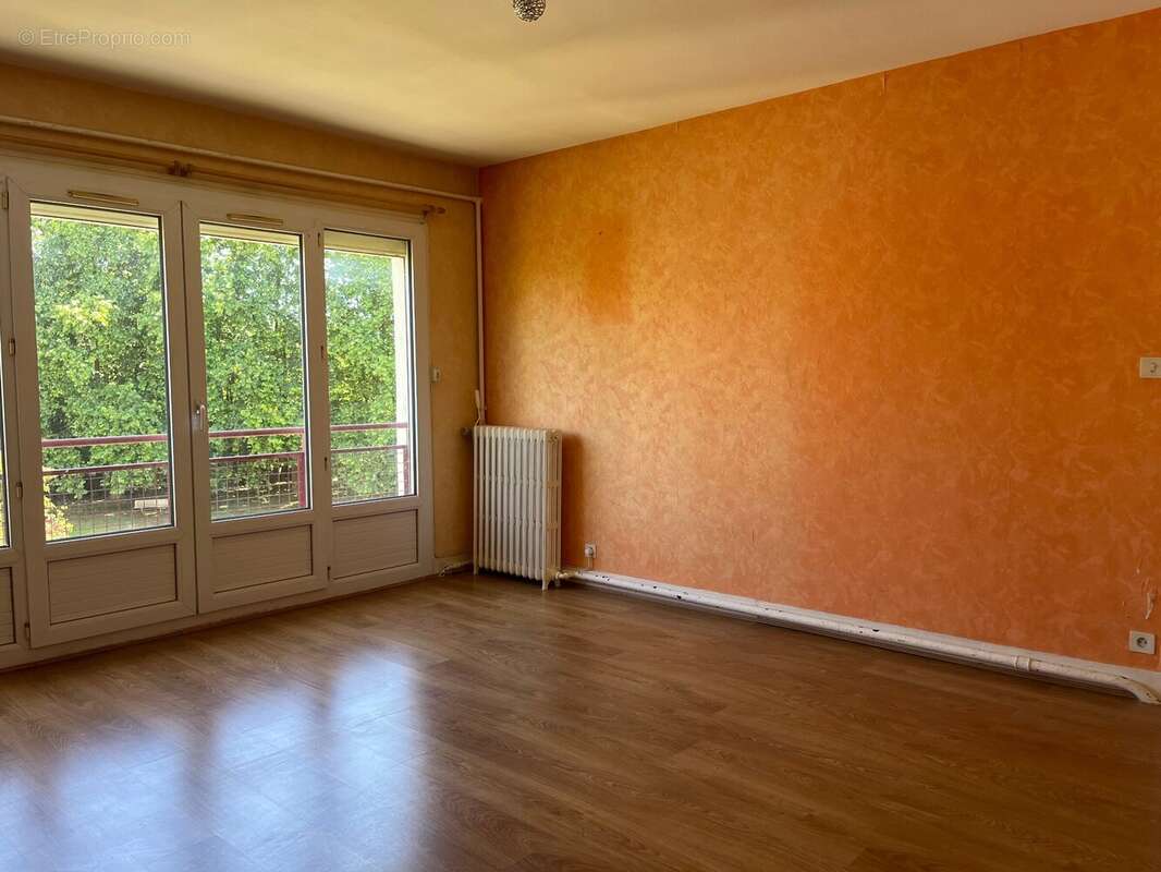 Appartement 73 m² à Saint-Astier  - photo 637