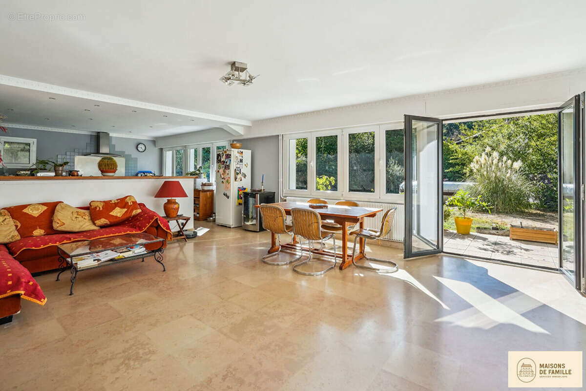 Maison à LA CELLE-SAINT-CLOUD