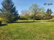 Terrain à CHAMPNIERS