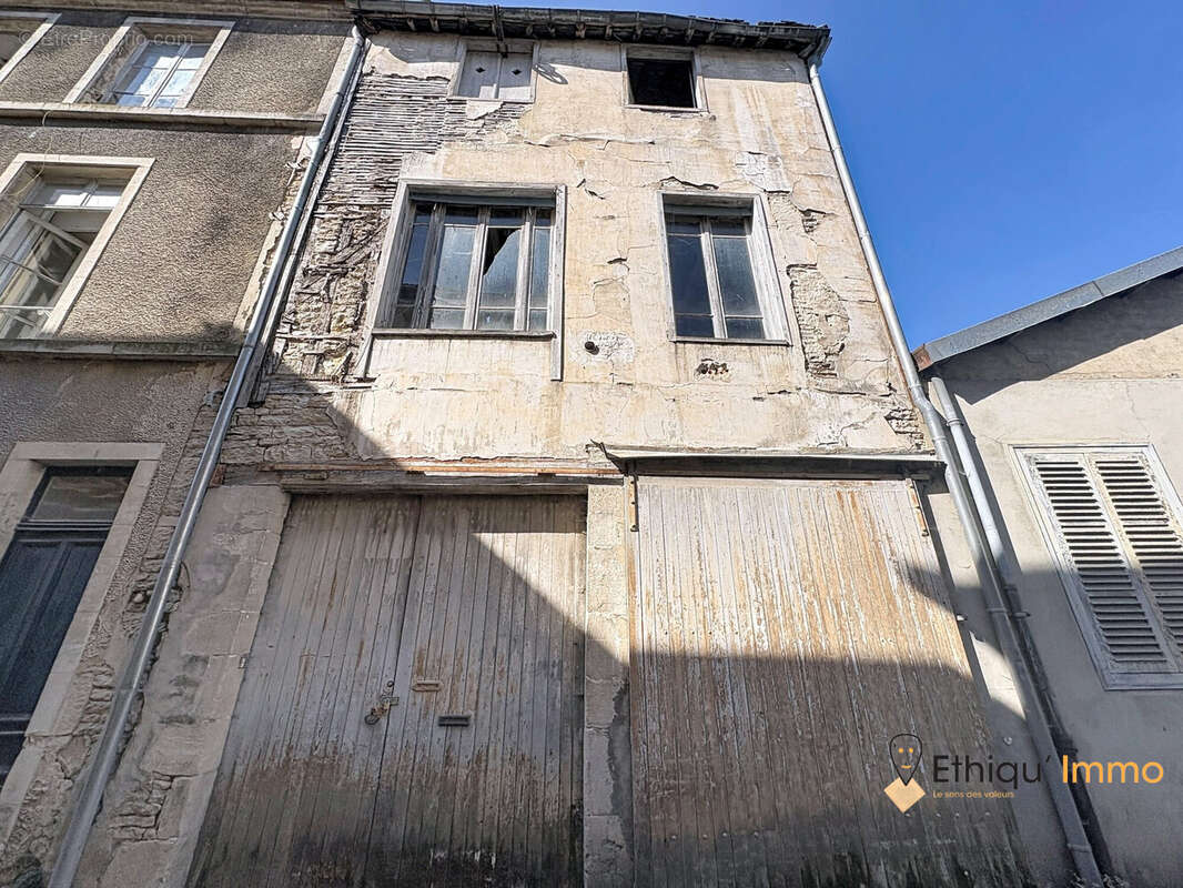 Appartement 219 m² à Bar-Sur-Aube  - photo 3