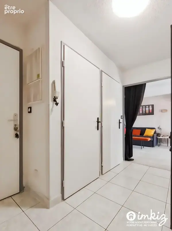 Appartement rénové et meublé - photo 6