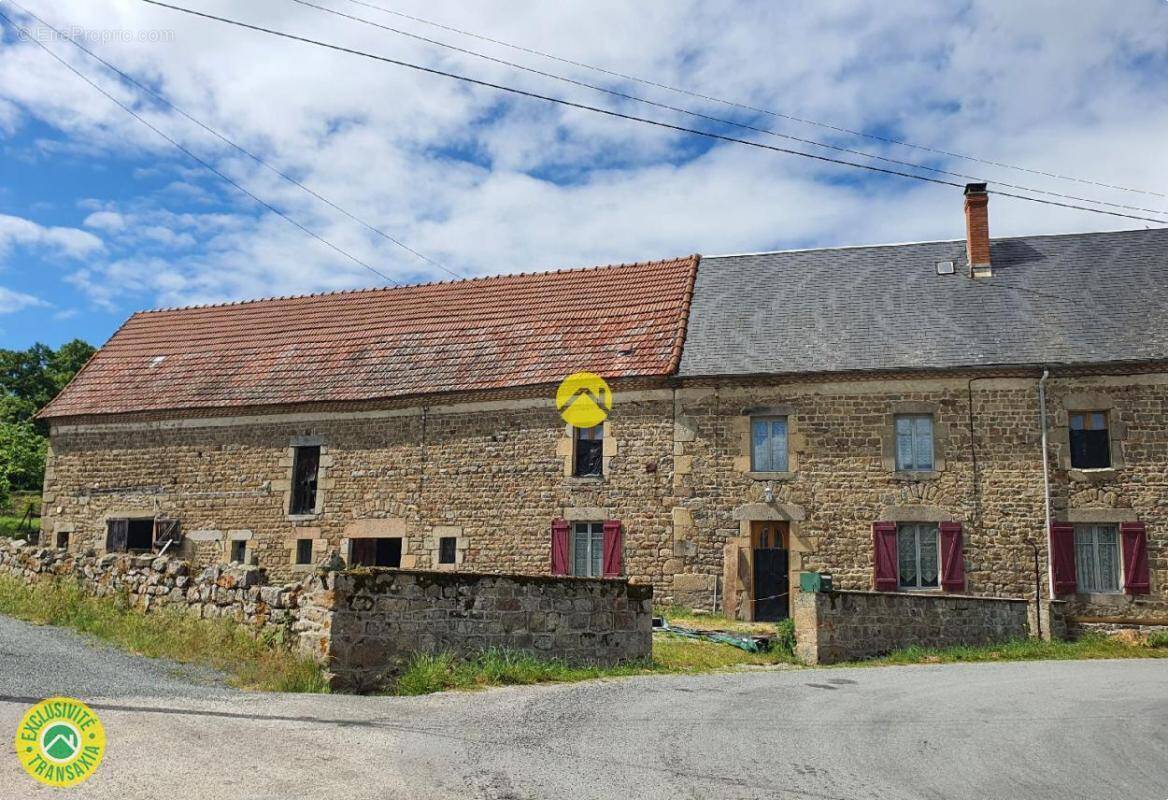 Maison à AUZANCES
