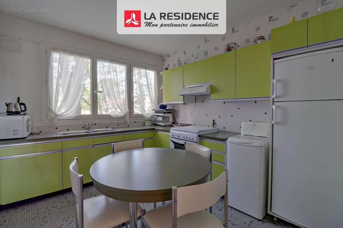 Appartement à VERNEUIL-SUR-SEINE