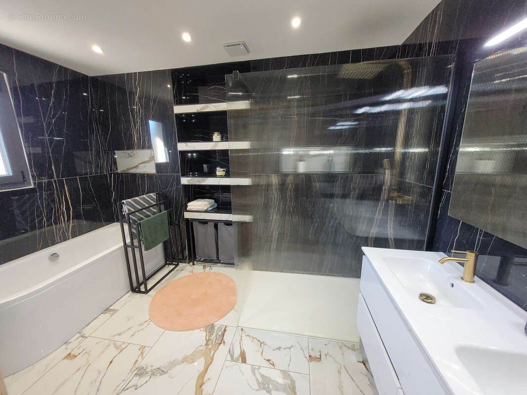 Maison à SALLES-D&#039;AUDE