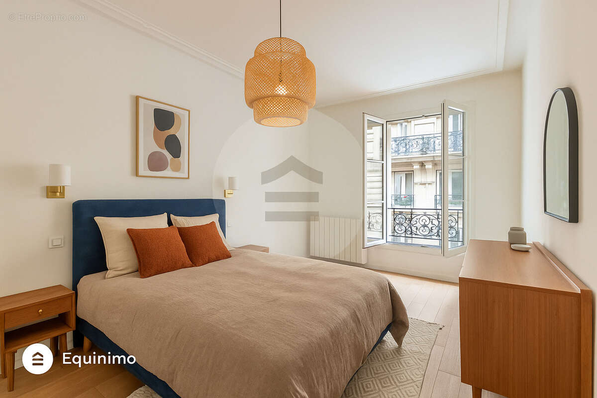 Appartement à PARIS-18E
