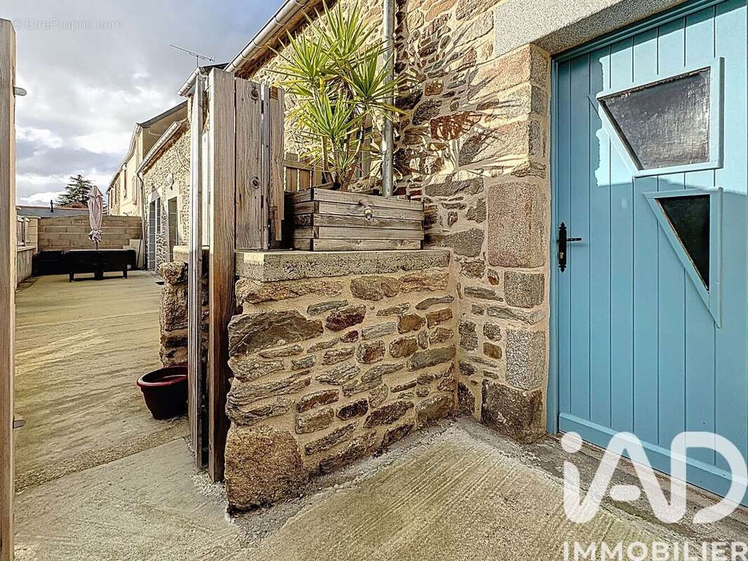 Photo 2 - Maison à SAINT-JOUAN-DES-GUERETS