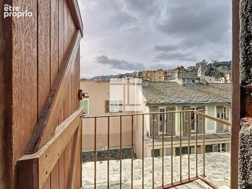 BASTIA CENTRE ANCIEN - 80m² avec cave et grenier - photo 13