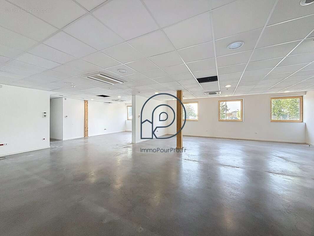 Commerce 356 m² à Villeneuve-D'ascq  - photo 9