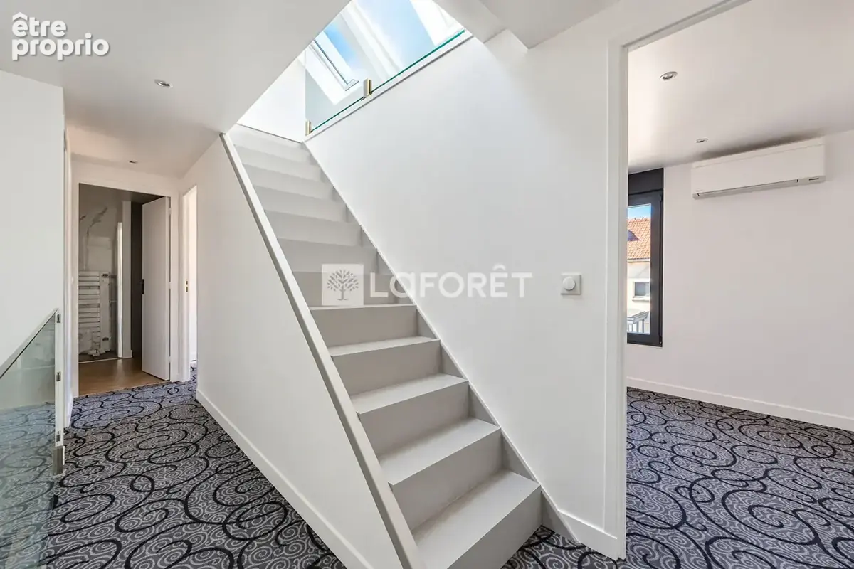 Grange d'habitation - 4 pieces - 90 m2 - photo 8