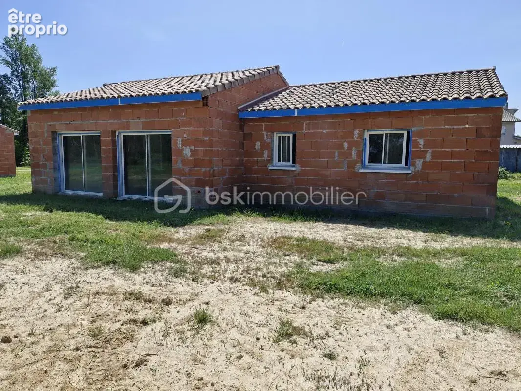Charmante maison de 100m2 à finir de sublimer sur son terrain de 2135m2 à Menesplet - photo 12