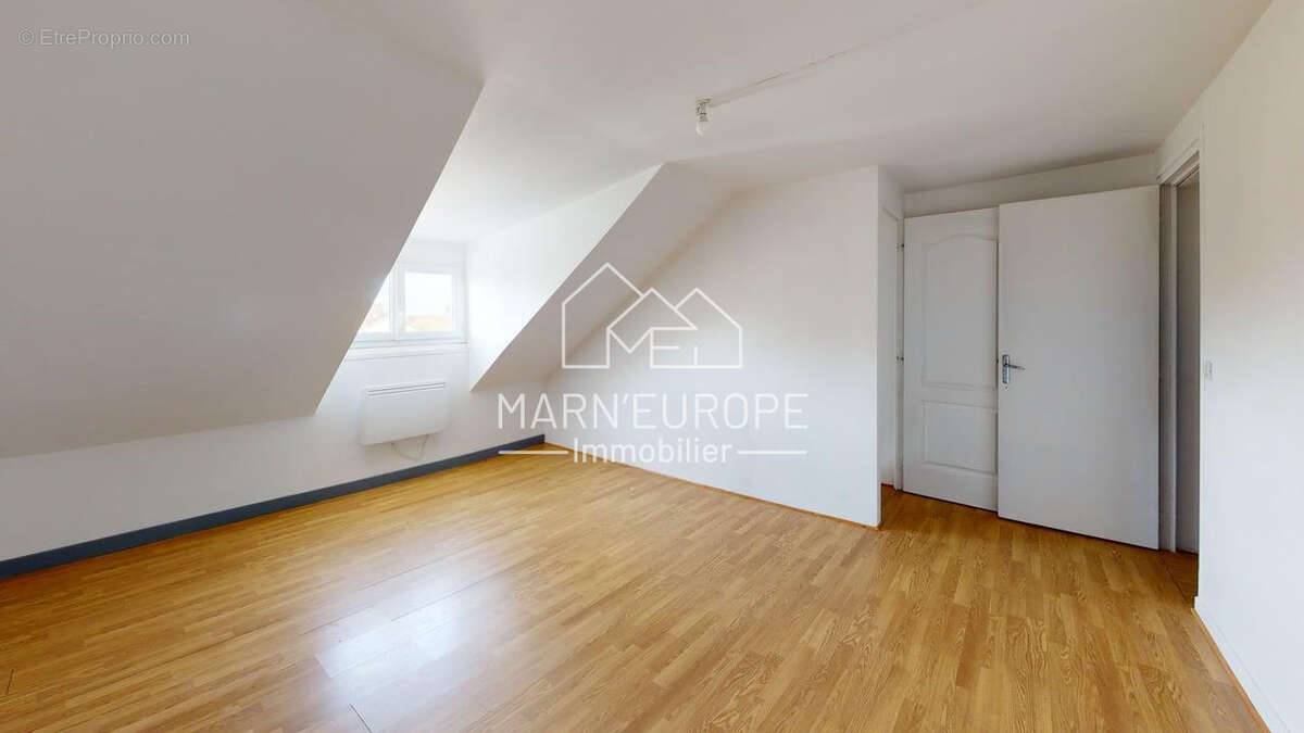 Appartement à COULOMMIERS