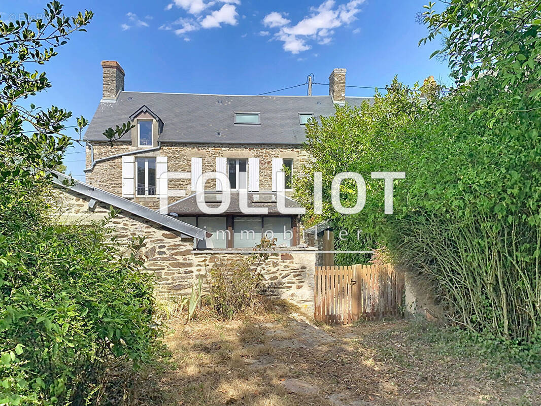 Maison à LES MOUTIERS-EN-CINGLAIS