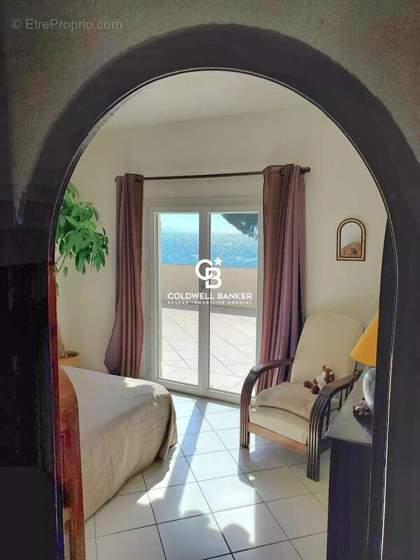 Maison à SAINT-RAPHAEL