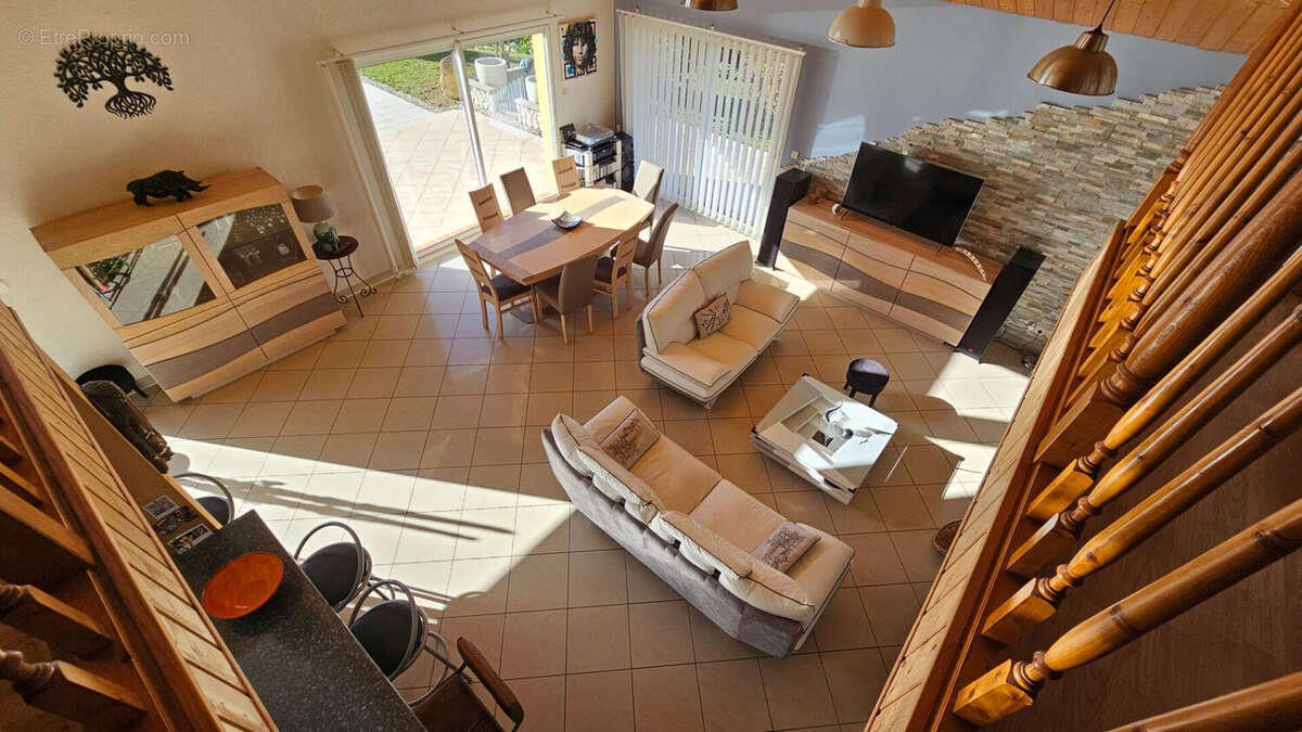 Maison à LARRINGES