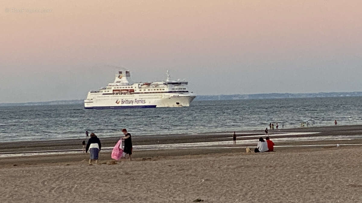Appartement à OUISTREHAM