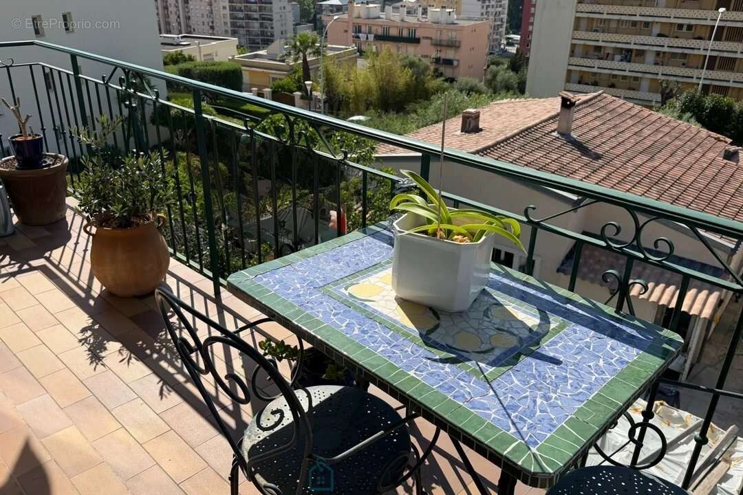 Appartement à NICE