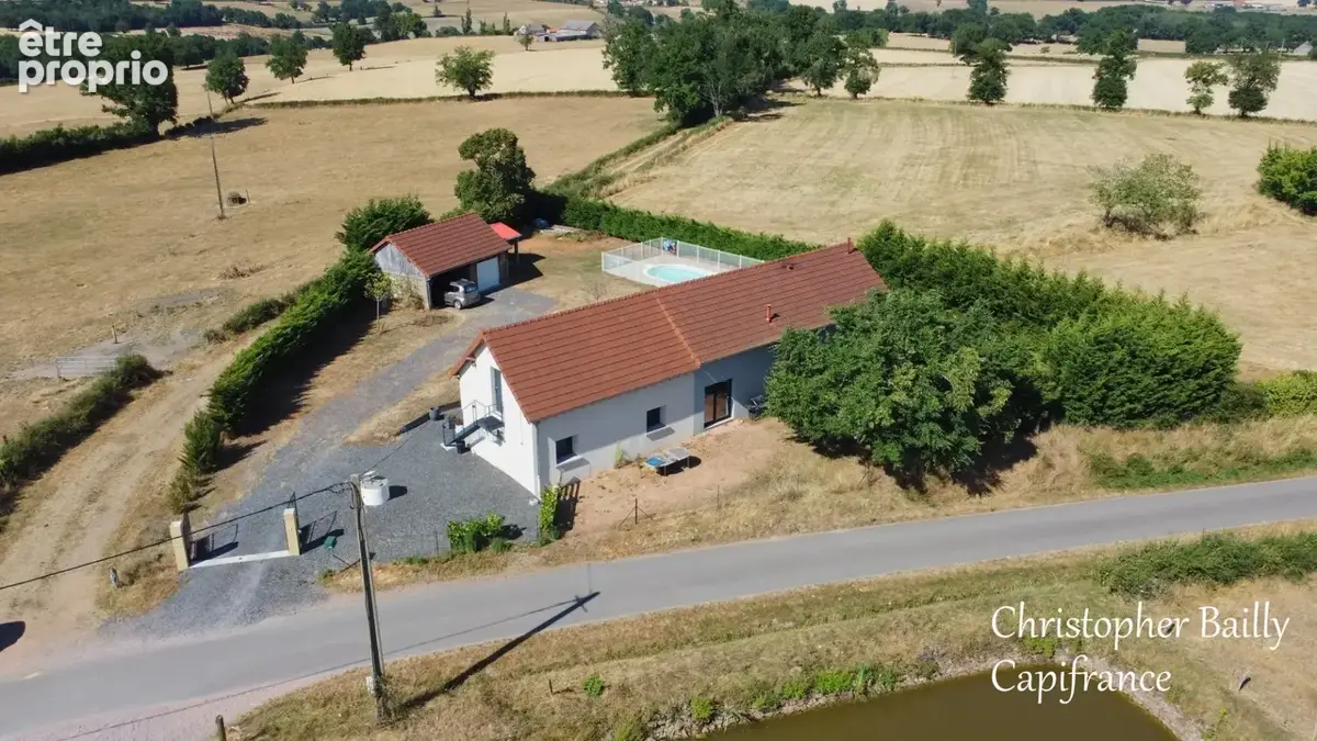 Belle longère rénovée en 2021, avec de beaux volumes, sur un terrain de 2 hectares - photo 6