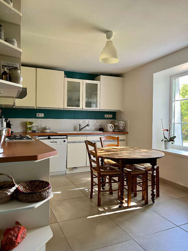Maison à FEUCHEROLLES
