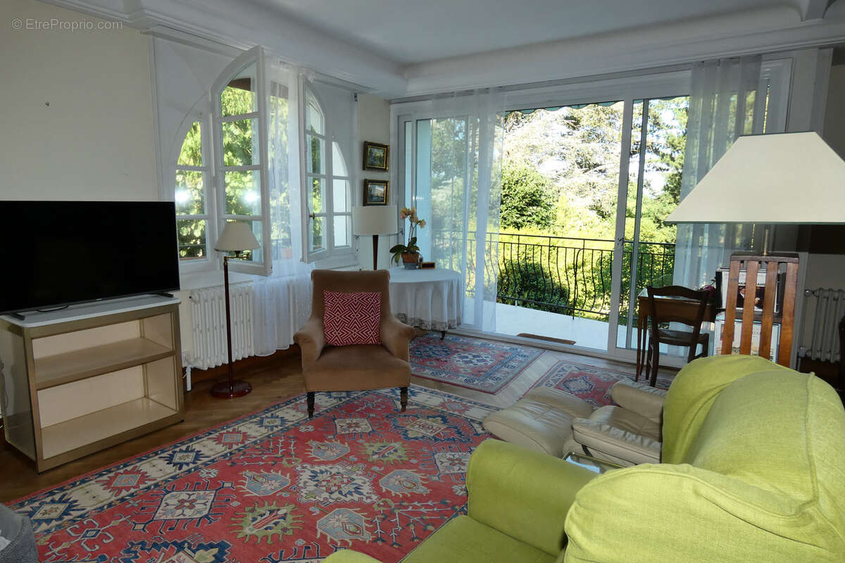 Maison à NERIS-LES-BAINS