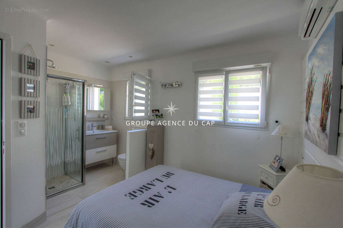 Maison à LES ISSAMBRES