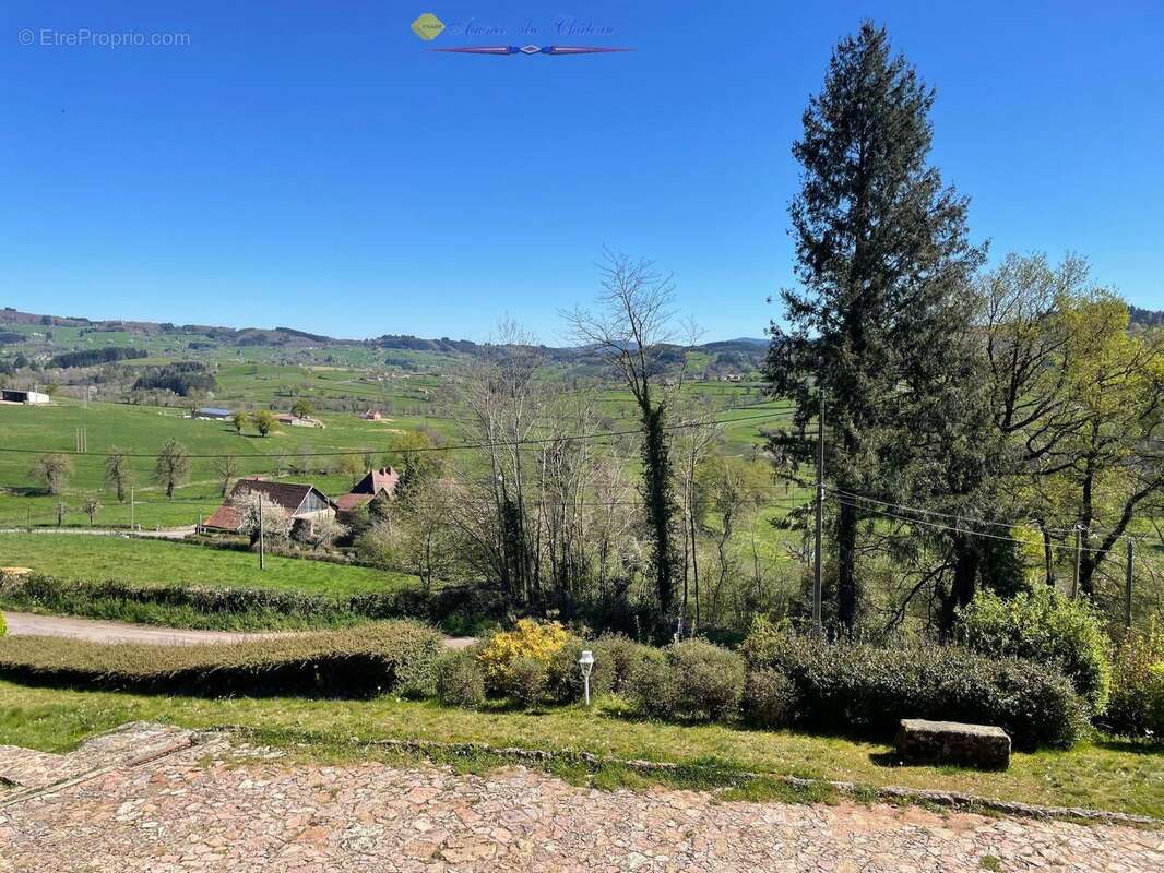 n°1 - Maison à LA CLAYETTE