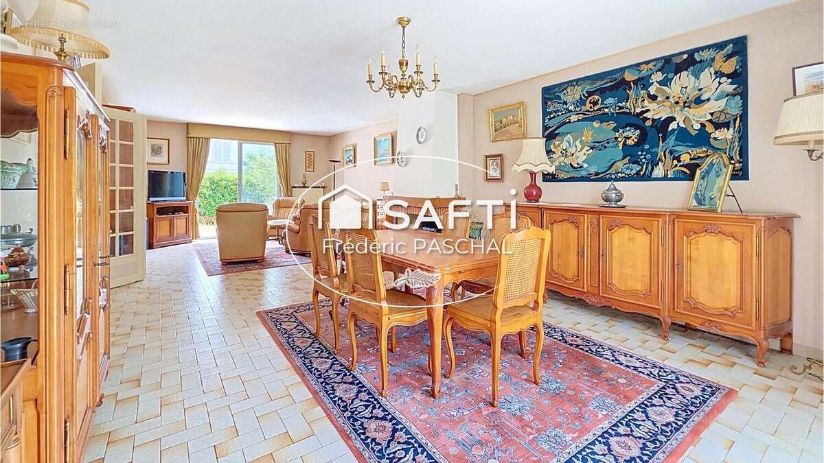 Photo 3 - Maison à RUEIL-MALMAISON