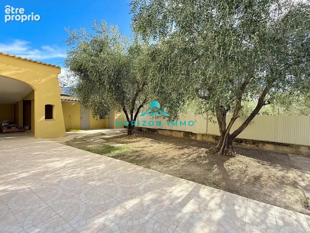 Maison 4 pièces 110 m² à vendre à Carros (06510) - photo 3
