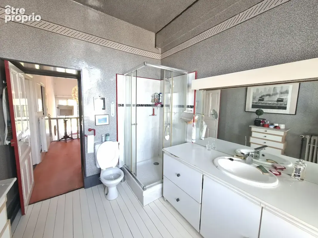 Maison de caractère    205 m2   5 chambres   Jardin arboré - photo 15