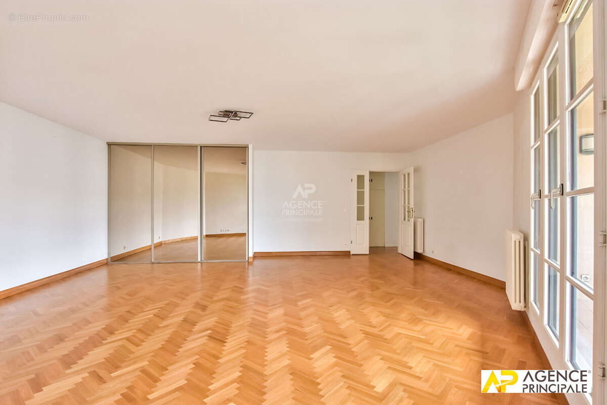 Appartement à MAISONS-LAFFITTE