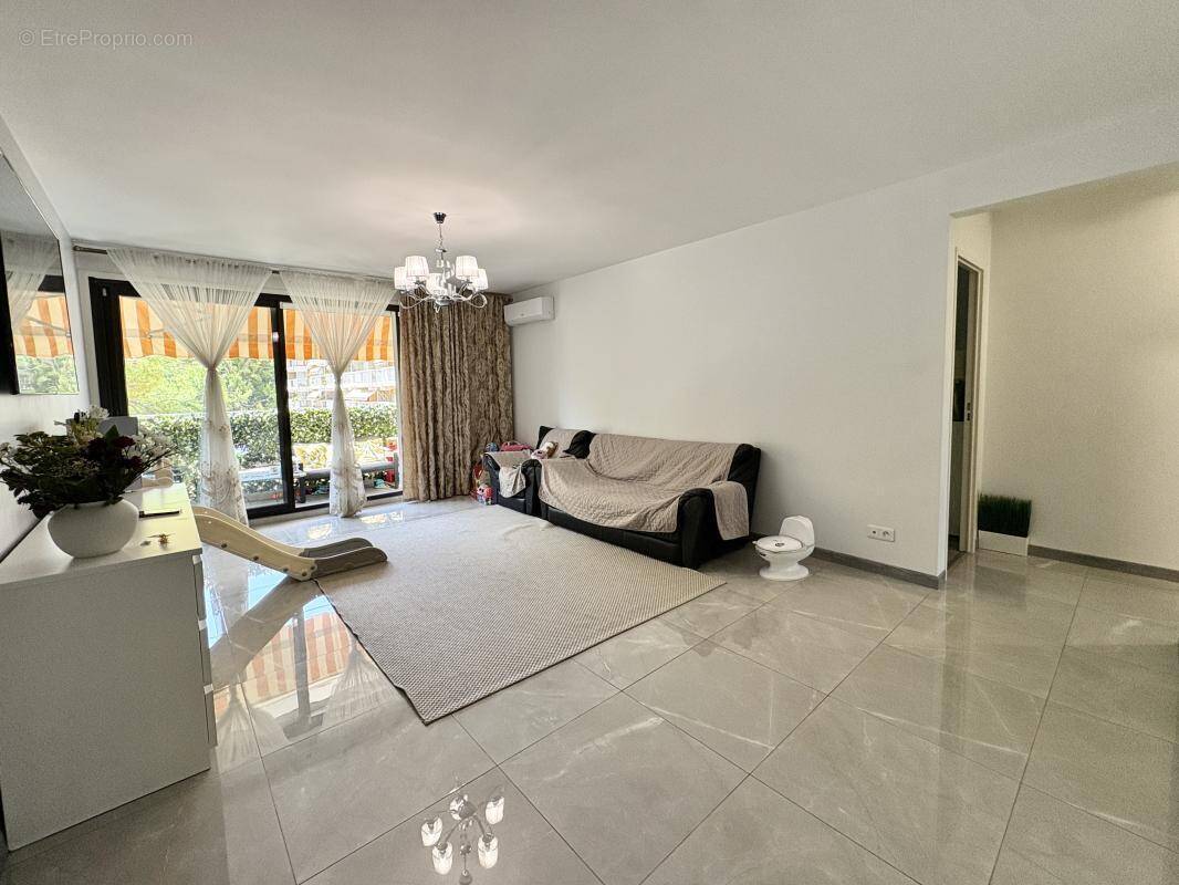 Appartement à MARSEILLE-10E