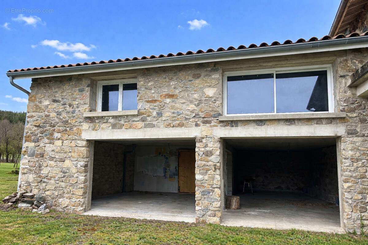 Maison à ALLEGRE