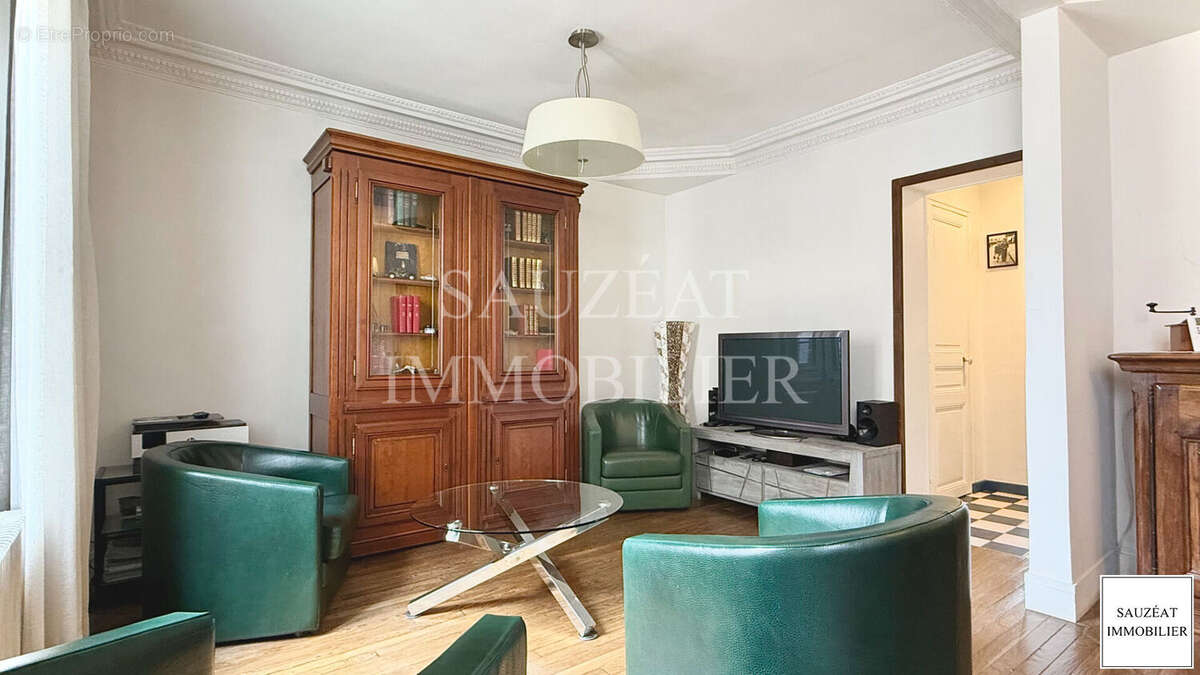 Appartement à MONTROUGE