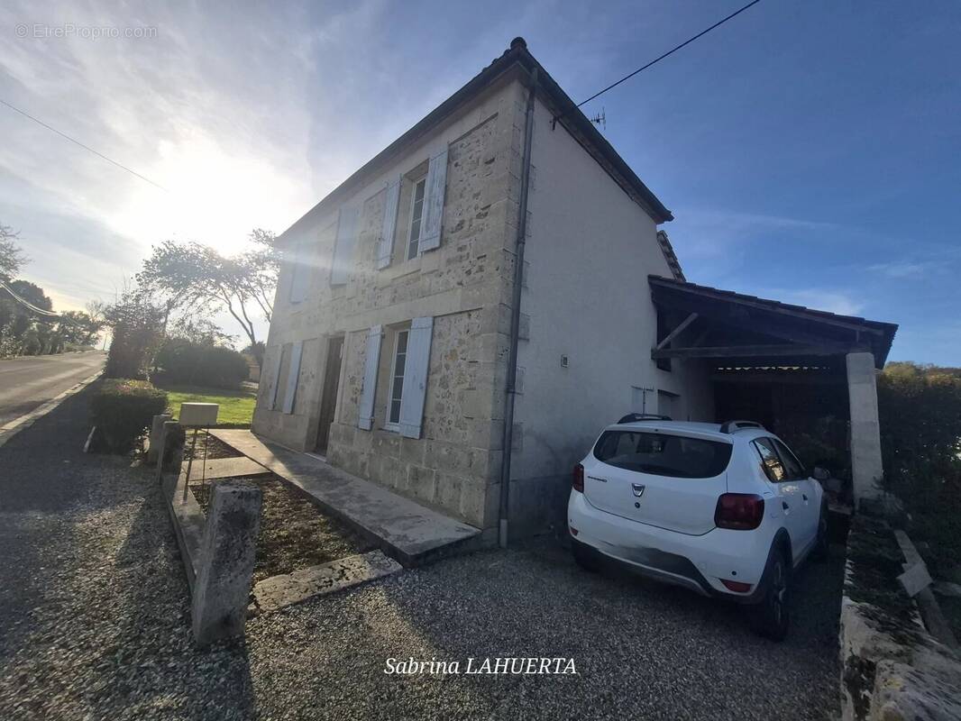 Maison à NOMDIEU