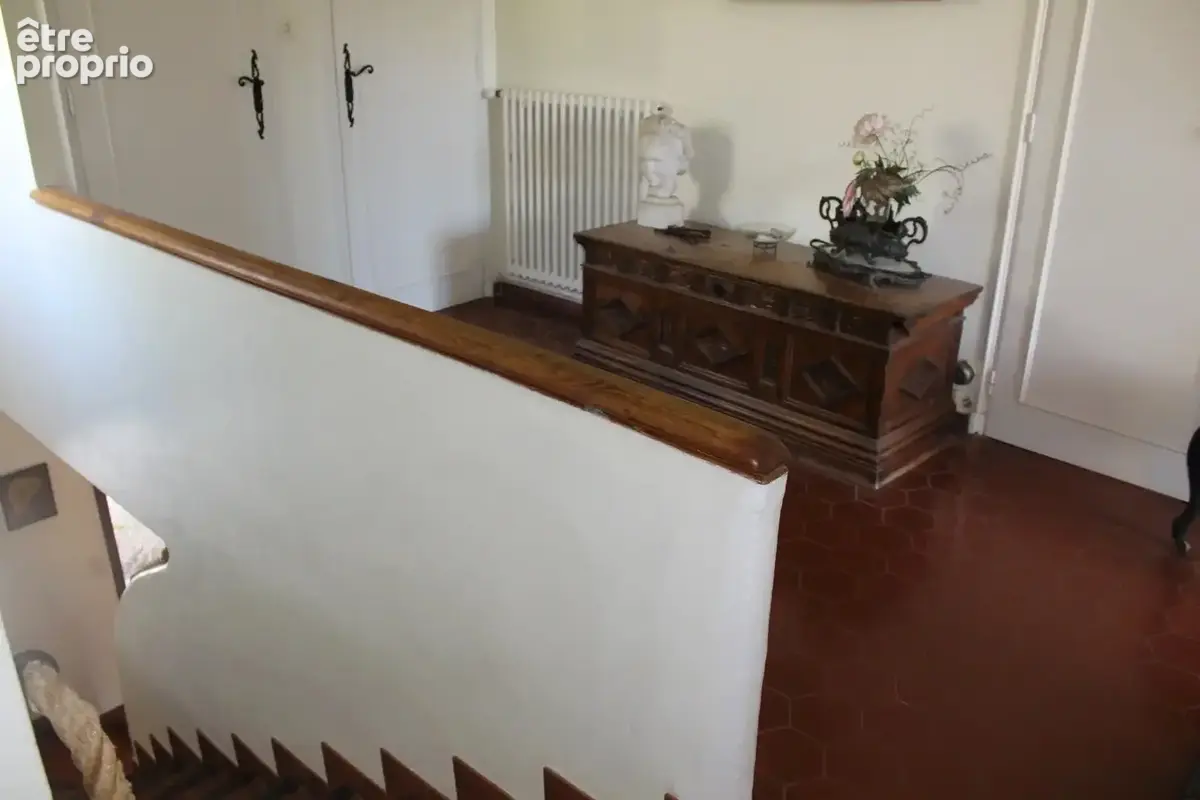 GRASSE St Jacques,  Villa de 5 P sur 1400m2 - photo 15